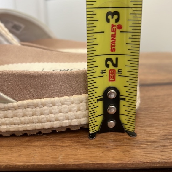 Toms sandals new with tag - Picture 14 of 15